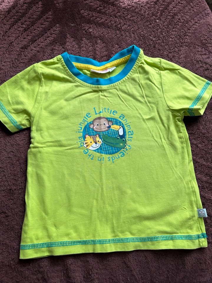 T- Shirt für Kinder in Wiesbaden