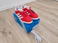 Adidas Gazelle rot Gr. 44 2/3 *neu* *unbenutzt* Bayern - Sankt Wolfgang Vorschau