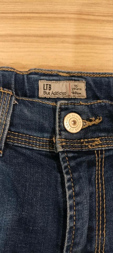 LTB Jeans Shorts, Gr. 140 in Lalendorf