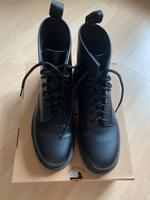Dr. Martens 1460 Mono 43 Neuhausen-Nymphenburg - Neuhausen Vorschau