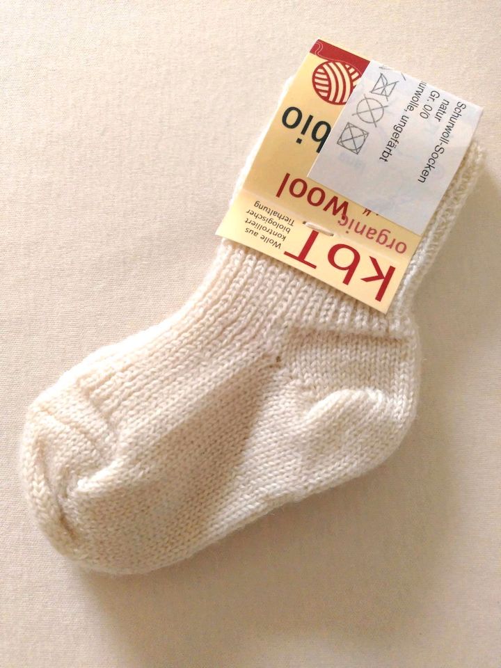 Socken aus Schurwolle in Essenbach