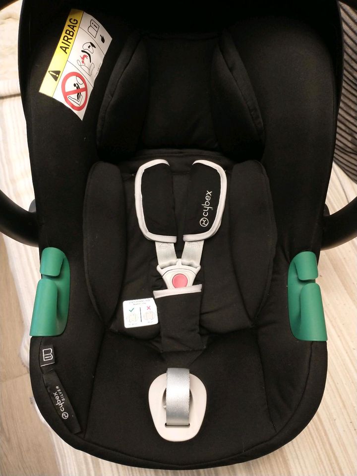 Babyschale Cybex Silver Aton B2 in Dormagen