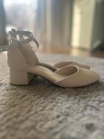 Riemchen Pumps von Grace Land Bayern - Heldenstein Vorschau