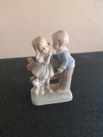 Porzellan Figur (Erste Liebe) Mädchen mit Knabe am Weidezaun! Bayern - Untermeitingen Vorschau