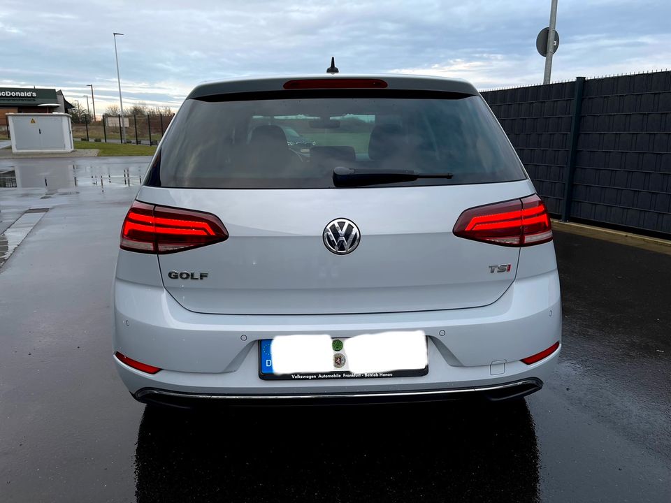 VW Golf VII Facelift | STANDHEIZUNG | 1.4 TSI 92kW Comfortline in Bruchköbel