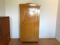 Antiker Jugendstil Holzschrank um 1900  "Bierlack" Berlin - Neukölln Vorschau