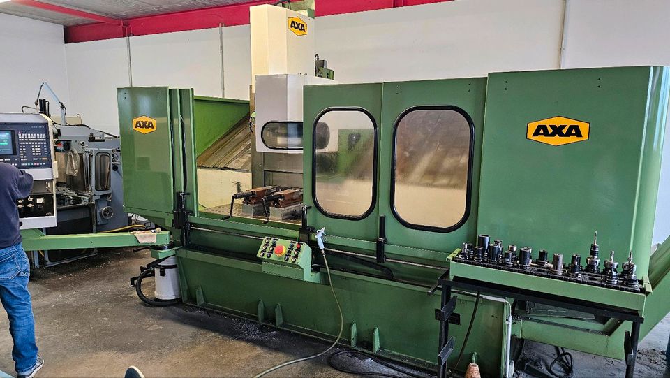 AXA VSC 2-M Vertikal Bearbeitungszentrum  CNC Fräsmaschine in Neresheim