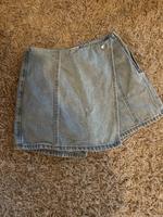 Skort hellblau Jeans Hosenrock Stradivarius Gr 36 Nordrhein-Westfalen - Versmold Vorschau