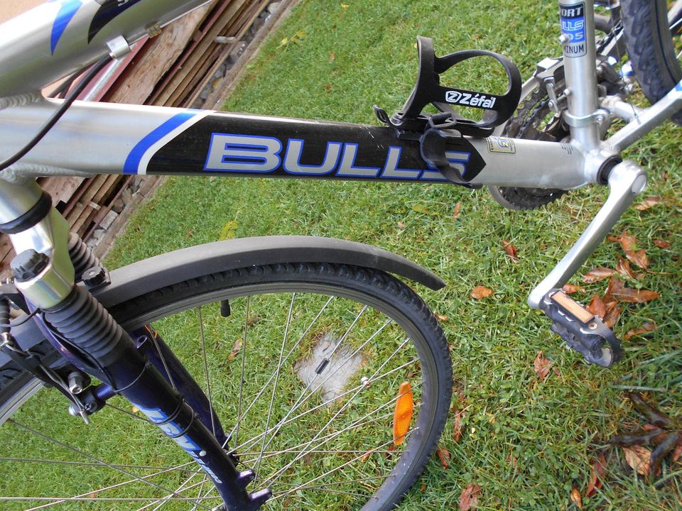 Bulls Fahrrad Herren/Damen 28 Zoll 21 Gang, mit Tacho in Jandelsbrunn