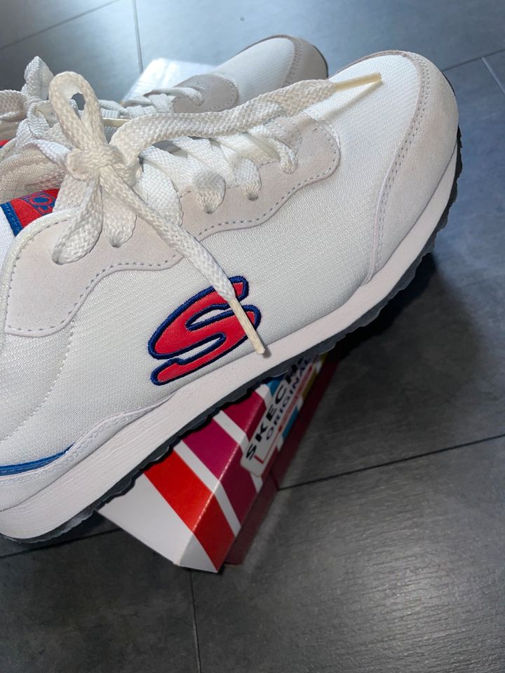 Skechers Damen Orginal gr.39 Neu mit OVP in Alsdorf