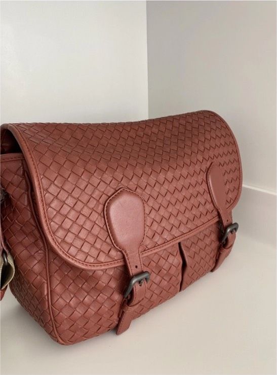 BOTTEGA VENETA Leder Crossbody Tasche in Ehningen