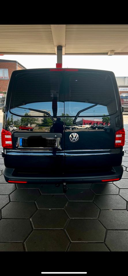 VW T6 Transporter in Korschenbroich