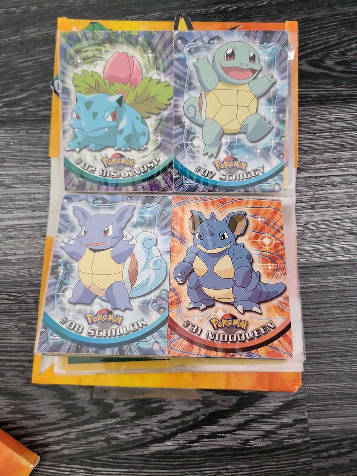 Pokemon Karten Holo selten 1st Editionen Glurak, uvm in Kerken