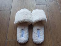 Primark Plüsch Flip Flops Hausschuhe Schlappen 38/39 NEU Brandenburg - Petershagen Vorschau
