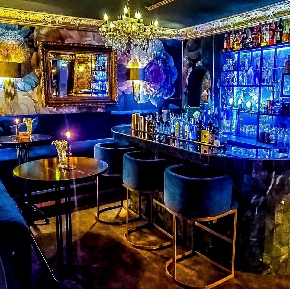 Bar Cocktailbar im Herzen von Einsbüttel zu verkaufen vermieten in Hamburg