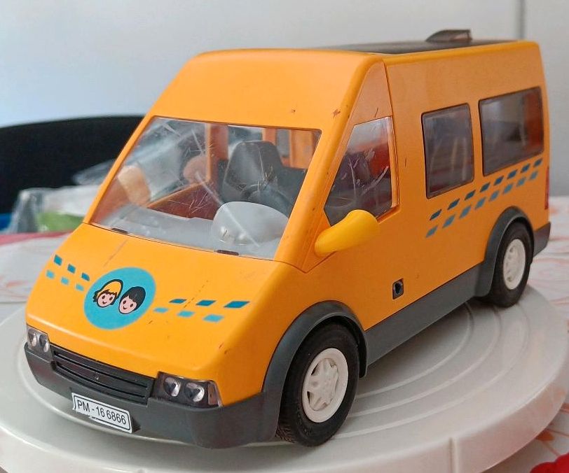 Playmobil Figuren Fahrzeug Bus in Weinbach