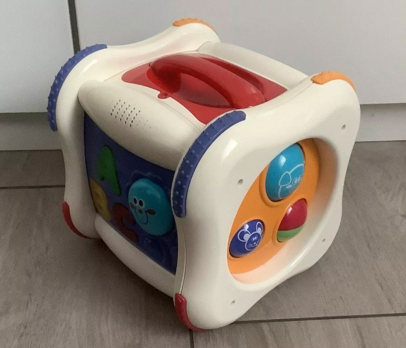 Chicco Lernspiel Lernspielzeug Würfel Babyspielzeug 1-3 Jahre in Haldensleben