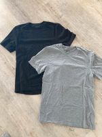 Hugo Boss Herren T-Shirt grau und schwarz Größe S Niedersachsen - Haren (Ems) Vorschau