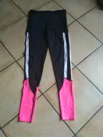 Schwarz/pinkfarbene Sporthose Gr. XS Marke Colours of the world Rheinland-Pfalz - Salmtal Vorschau
