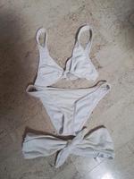 Bikini weiss Asos 2 Oberteile 40 1 Höschen 34 Bayern - Ebersberg Vorschau