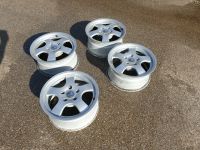 4x RC Design Alu Felgen 7,5Jx16H2 München - Hadern Vorschau