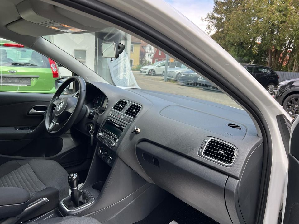 Volkswagen Polo V Comfortline 1 Hand Klima SHZ PDC in Achstetten