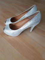 Pumps Mai Piu Senza peeptoes Plateau silber high heels Größe 41 Hessen - Hofheim am Taunus Vorschau