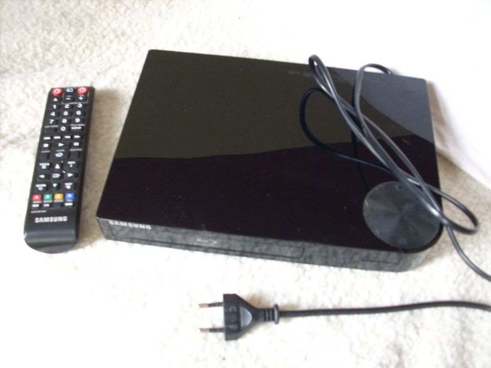 DVD/ - Blue-Ray-Player / TV- Recorder in Jena
