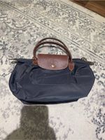 Longchamp Tasche klein dunkelgrau Hessen - Lahntal Vorschau