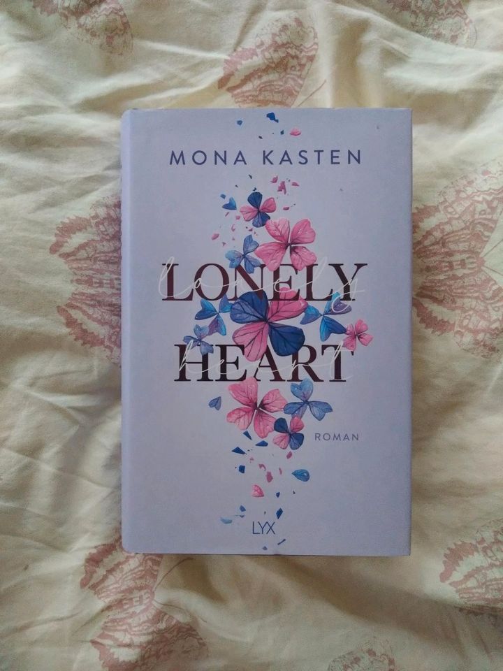 Lonely Heart Mona Kasten Hardcover in Gilzem
