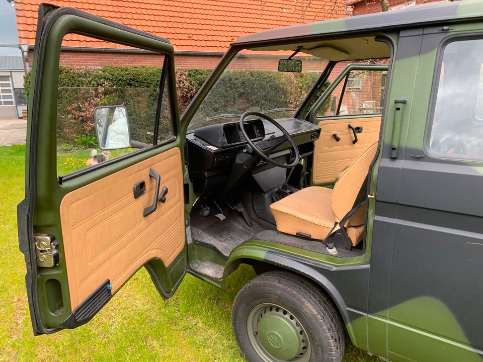 VW T3 Bundeswehr Bulli -  super Originalzustand, nur 22.060 km in Kevelaer