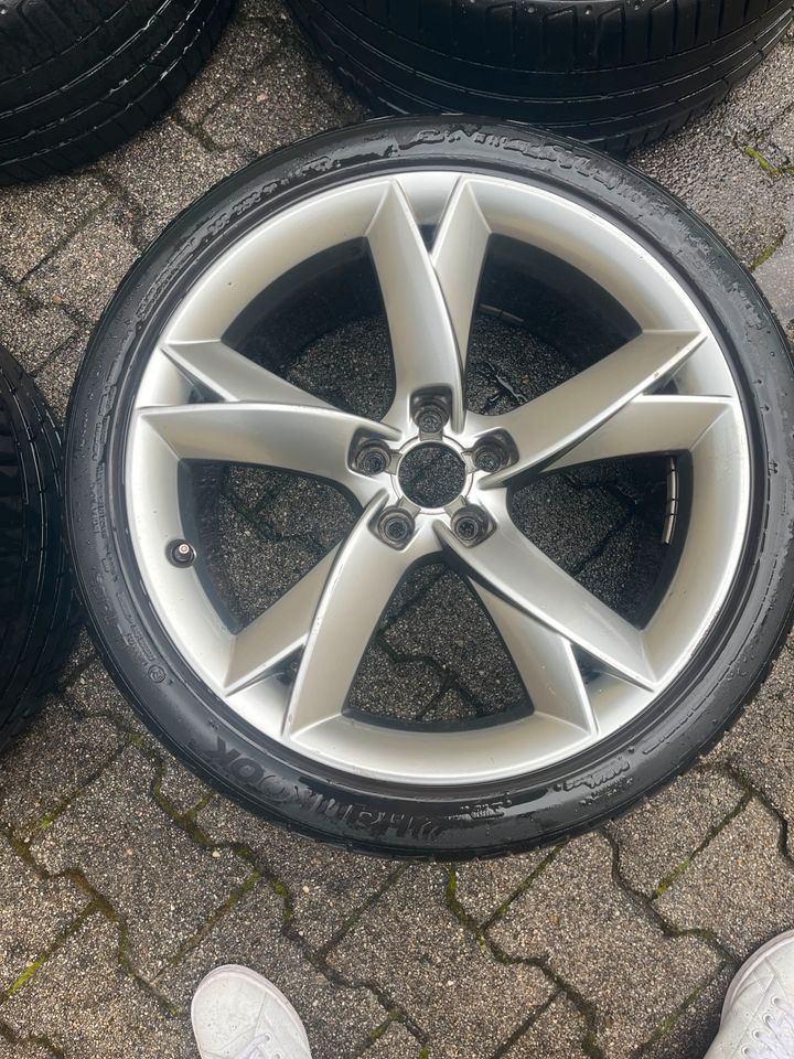 Alufelgen mit Sommerbereifung 255/35R19 gebraucht in Hambrücken