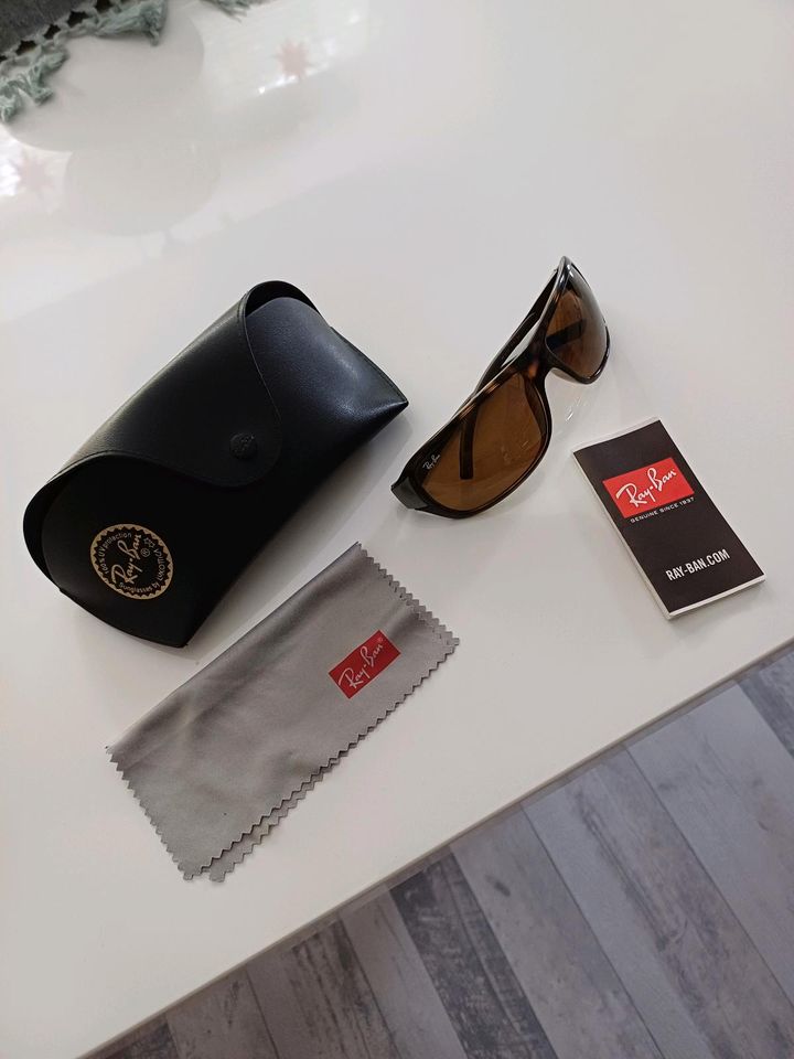 Schöne Ray-Ban Sonnenbrille,  Top Zustand!!! in Hamburg