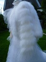 Orig. Vintage Brautjäckchen Jacke Federn plüschig weiß 36 WIE NEU Nordrhein-Westfalen - Gütersloh Vorschau