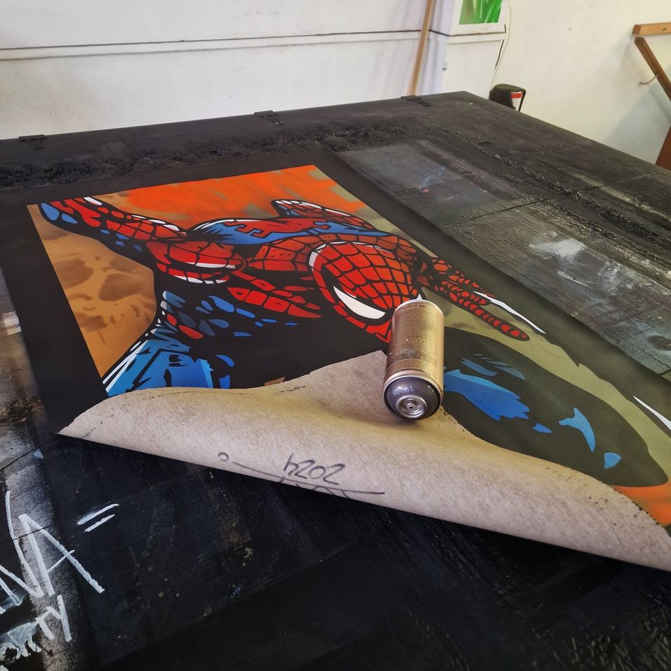 ✅ FUR - Strong Web - We Spray (Spider Man) / Spray, Wandbild, Art, Kunstwerk, Leinwand in Horstmar