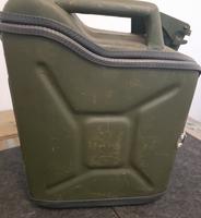 Ostalgie, DDR 5 L Benzinkanister Brotbox Schwalbe + Trabbi Schleswig-Holstein - Escheburg Vorschau