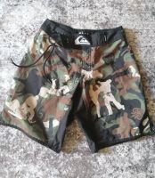 Quiksilver Badehose Größe 28 ( ca. 164) schwarz olive gemustert Nordwestmecklenburg - Landkreis - Herrnburg Vorschau