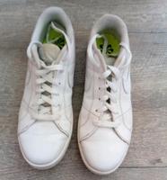 Nike Sneakers weiß Größe 39 (38) Damen Mädchen Hessen - Gersfeld Vorschau