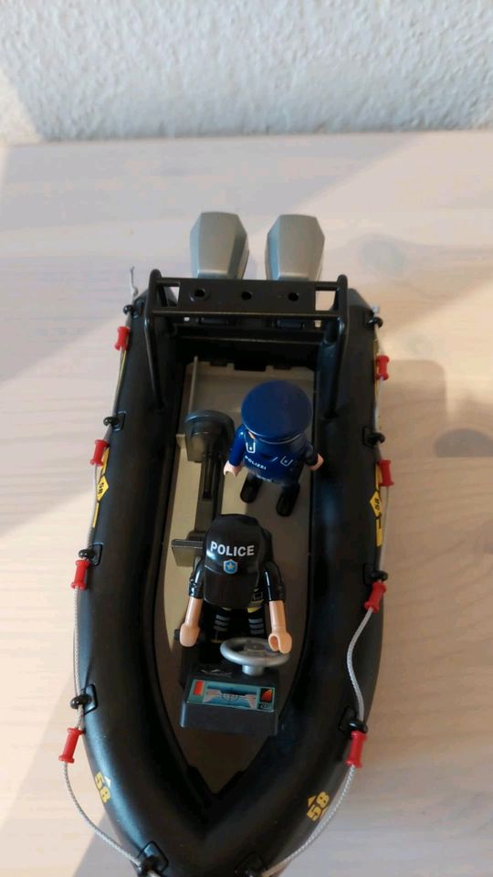 Playmobil Polizeiboot in Berlin