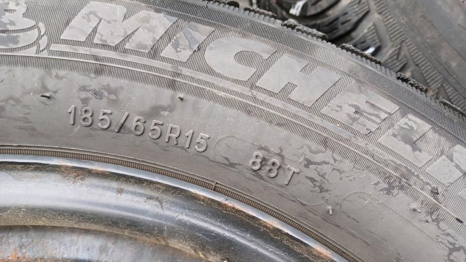 Michelin Winterreifen Stahlfelgen 185/65 R15 in Wittgensdorf