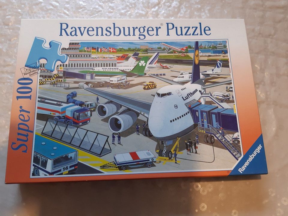 Puzzle Flugplatz (100 Teile) in Wermelskirchen