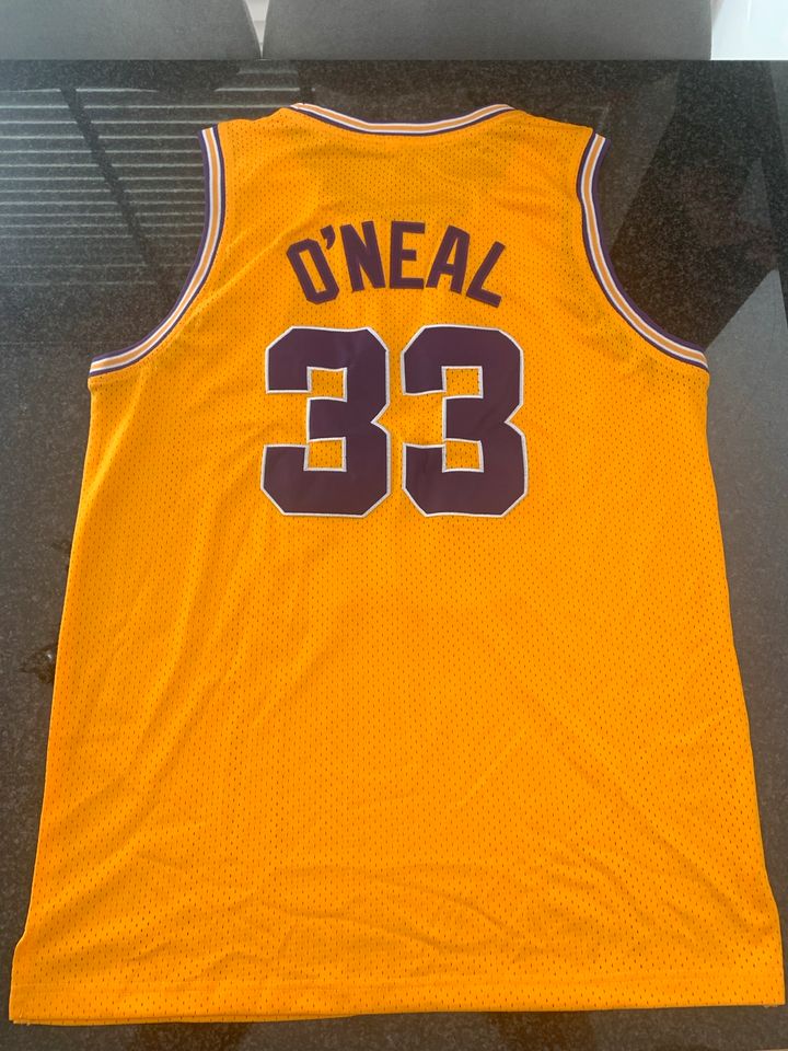 Shaquille O'Neal LSU College NBA Basketball Trikot (L) in Augsburg