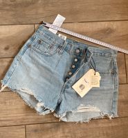 Levis 501 Jeans Shorts, W30, Hot Pants Levi‘s Niedersachsen - Uelzen Vorschau
