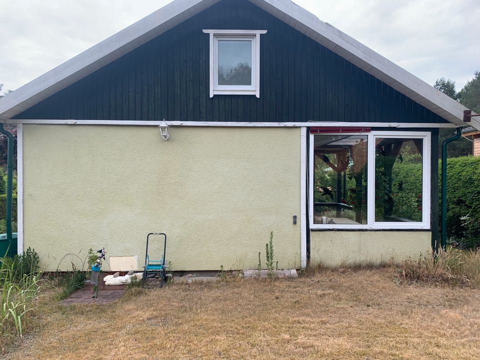 Bungalow in Zechlinerhütte, in Wassernähe mit Bootsliegeplatz in Berlin