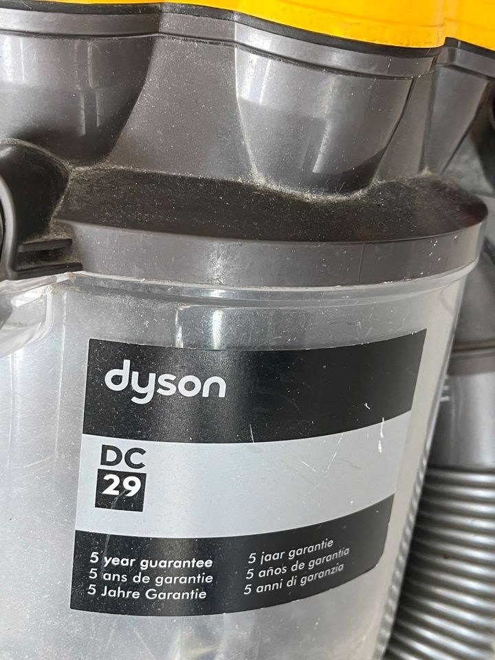 dyson DC 29 Staubsauger in Hamburg