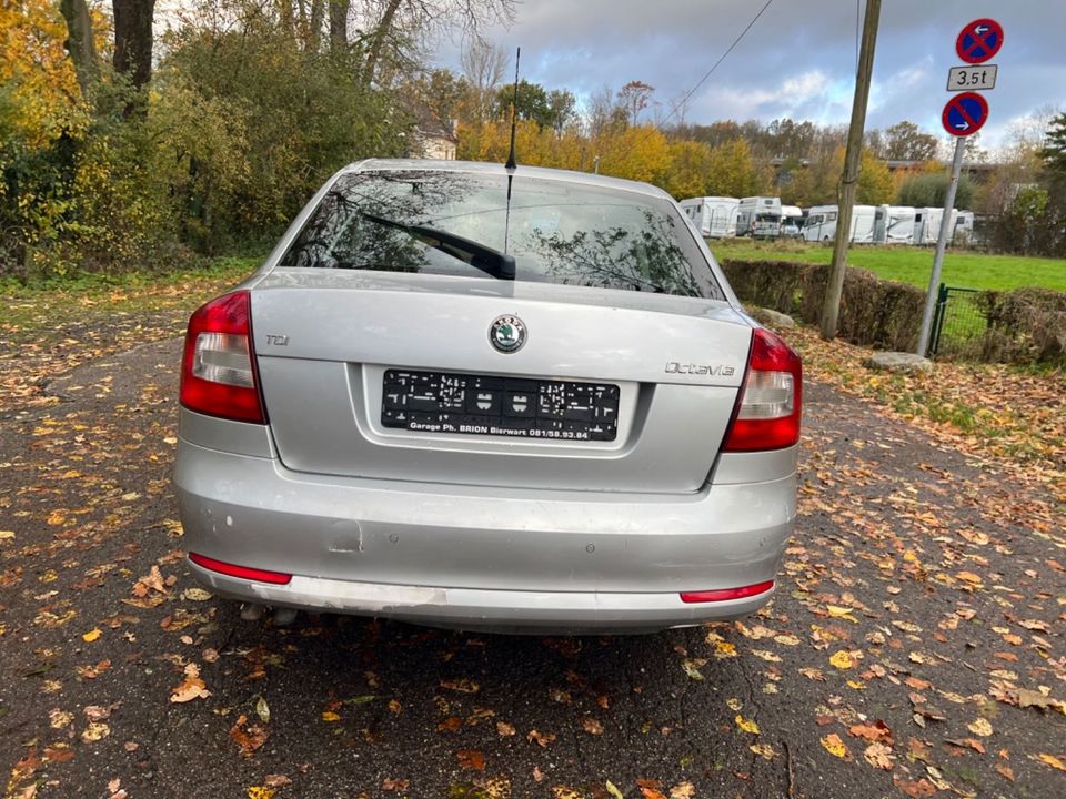 Skoda Octavia 1.9 TDI  Elegance in Aachen