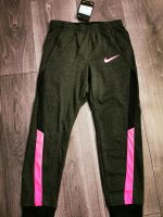 Neue Nike Jogginghose Größe M (137-147cm) Thüringen - Eisfeld Vorschau