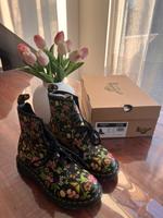 Dr. Martens 1460 Bloom neu Nordrhein-Westfalen - Neuss Vorschau