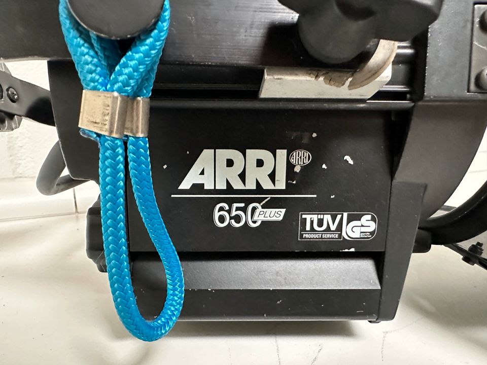 ARRI Junior 650 W schwarz in Neuss