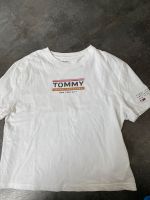 Tshirt Tommy hilfiger Gr. XS Nordrhein-Westfalen - Bottrop Vorschau